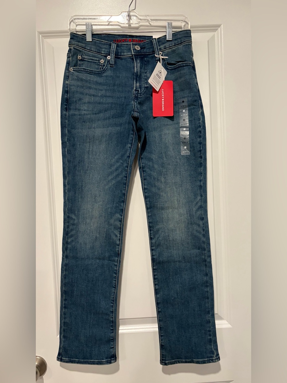 Lucky Brand Women’s Sweet Mid Rise Straight Jeans